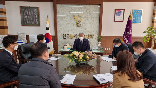 학교법인 한국폴리텍 이경훈 운영이사가 22일, 한국폴리텍Ⅲ대학(학장 이덕수) 춘천캠퍼스를 방문했다.