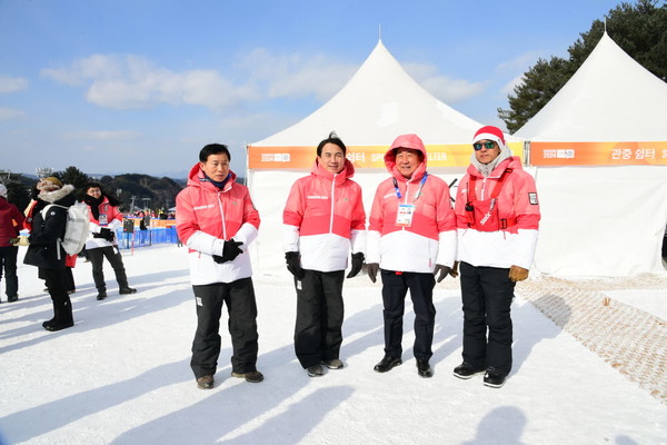 횡성군(군수 김명기)은 23일 2024 강원동계청소년올림픽대회의 설상경기가 열리고 있는 둔내 웰리힐리파크를 방문점검했다.
