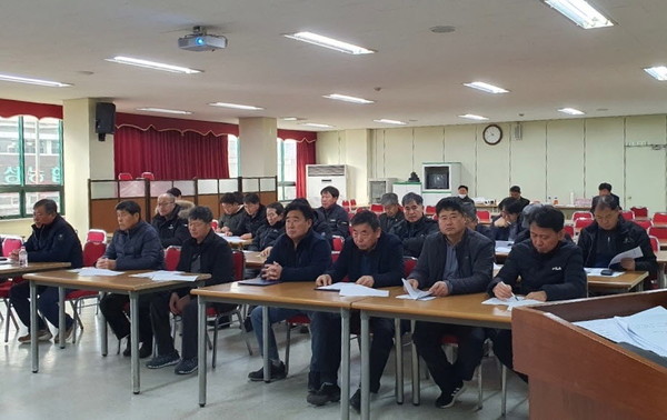 지난 2일 오전 10시 30분, 횡성농협 3층 대강당에서 ‘2024년 한국후계농업경영인 횡성군연합회 연시 총회’를 개최했다.