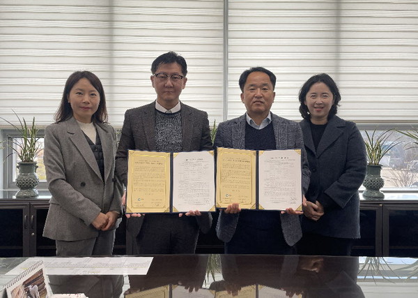 춘천시는 26일, 인구보건복지협회 강원지회 가족보건의원과 예방접종 시행 업무협약을 체결했다.